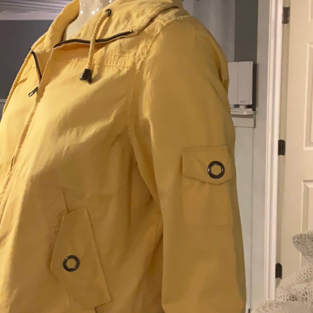 Natural Refections yellow jacket - Picture 3 of 8